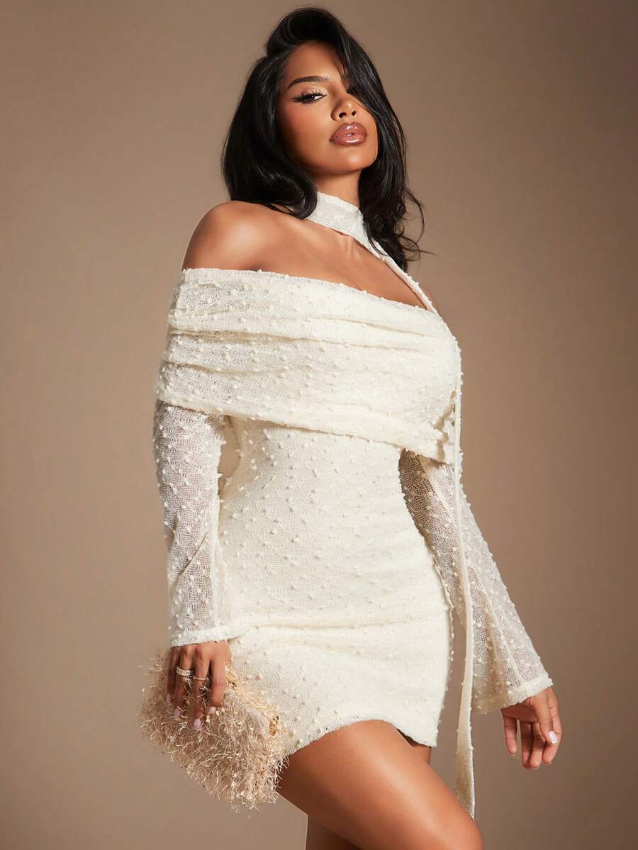 Radiana 女士性感、优雅、浪漫的白杏色长围巾披肩，露肩喇叭袖修身迷你连衣裙。弹力提花针织面料，贴合身形，凸显曲线，适合日常外出、情人节、约会、聚会、下午茶、节日、音乐会、假期、生日等场合。 - 杏色 - 查看 1