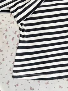 Elamini Women's Elegant Off-Shoulder Striped T-Shirt, Versatile For Daily Wear And Commuting, Fashionable Black And White, Spring/Summer - Multicolor - View 4