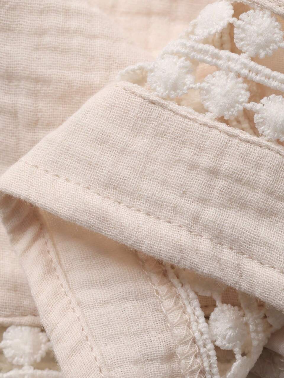 Women's Solid Color Patchwork Lace Elastic Waist Drawstring Straight Leg Casual Girlisim Vacation Shorts, Summer Boho Golf Pastal