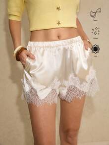 Poéselle Quần short nữ màu trơn, cạp chun, viền ren, dáng rộng. - Màu be - Xem 2