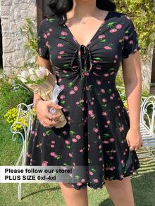 Solflare Đầm chữ A xếp ly ngực eo in họa tiết quả anh đào cỡ lớn, chất liệu co giãn, thích hợp cho mùa xuân/hè. - Nhiều màu - Xem 1