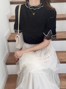 FRIFUL 女款春夏拼接撞色透視蕾絲短袖對比飾邊寬鬆休閒百搭T恤 - 黑色 - 查看 6