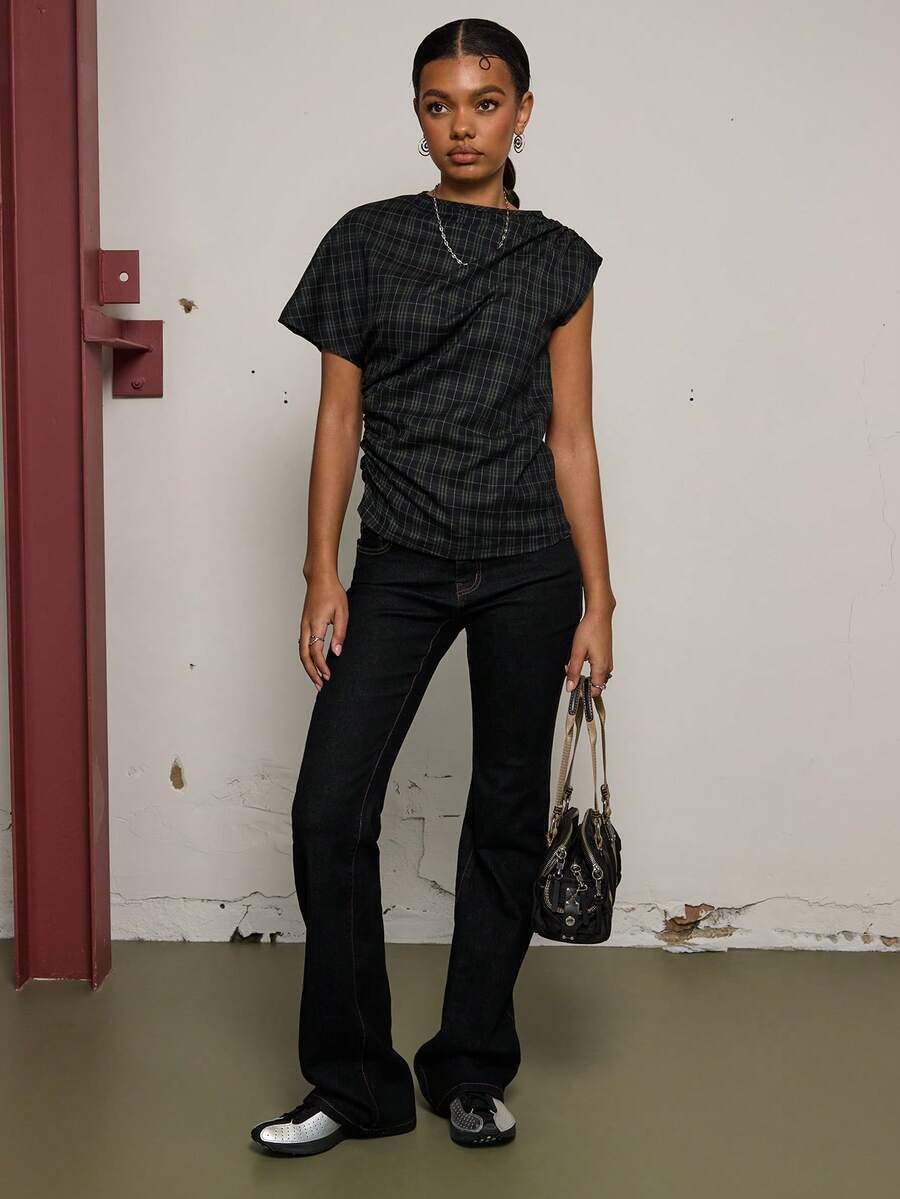 COUREZ Áo dệt kẻ caro tay ngắn bất đối xứng / Phong cách đường phố mùa xuân Y2K dễ thương, áo đi chơi thường ngày, áo dự tiệc, áo mùa hè - màu đen - Xem 1