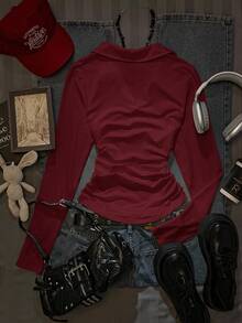 Attitoon 女士休闲时尚学院风徽章及23号印花翻领长袖T恤，修身秋冬内搭，酒红色上衣，酒红色T恤 - 酒紅色 - 查看 2