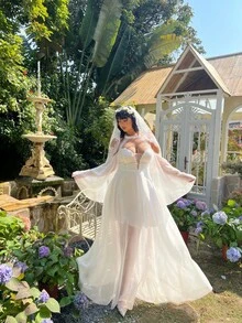 Lyrianda 法式复古柔软雪纺薄纱小众优雅新娘婚纱，露肩、V领、挂脖、无袖披肩，搭配同色蕾丝拼接优雅婚纱，白色 - 白色 - 查看 3