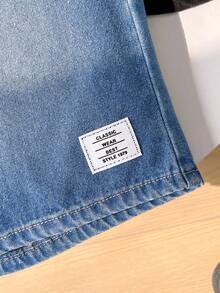 SHEIN Little Byeori Tween Jungen Mode Homecoming Streetwear Mix und Match vielseitiges Design Y2K Vintage Cool Straße 2 Stücke Set Y2K Patch Details und Kordelzug elastischer Bund Design bequem weich blaue schwarze Denim lose gerade Bein Denim Jungen Shorts für Kinderkleidung Jungen weiche Alltagskleidung und Kinder Sommer- und Frühlingskleidung, Schule, Campus, College - Verschiedenfarbig - Übersicht 4