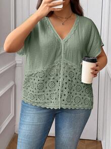 SHEIN Frenchy Áo kiểu mùa hè cỡ lớn, màu trơn, tay cánh dơi, phối ren. - màu xanh lá - Xem 3