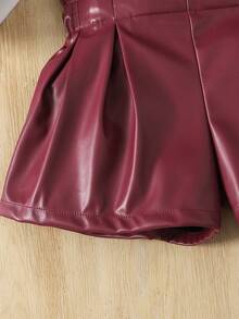 SHEIN شورت فضفاض مطوي من جلد PU ذو لون أحادي للفتيات الصغيرات - عنابي اللون - مشاهدة 4