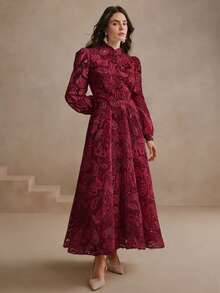 Anewsta 女士秋季立领灯笼袖收腰网纱花卉刺绣优雅连衣裙，适合感恩节、圣诞节等主题场合穿着 - 酒紅色 - 查看 5