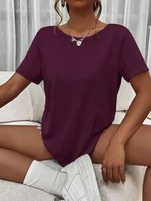 SHEIN Essnce 女士休闲度假性感简约纯色扭结露背短袖T恤，夏季 - 酒紅色 - 查看 2