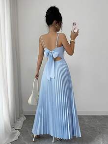 SHEIN Raffinéa Đầm hè thanh lịch, nhẹ nhàng, dáng ôm sát với hiệu ứng xếp nếp, cổ vuông, dây mảnh, lưng hở, thiết kế nơ, eo cao, dáng chữ A, giúp tôn dáng. - Màu xanh nhạt - Xem 3