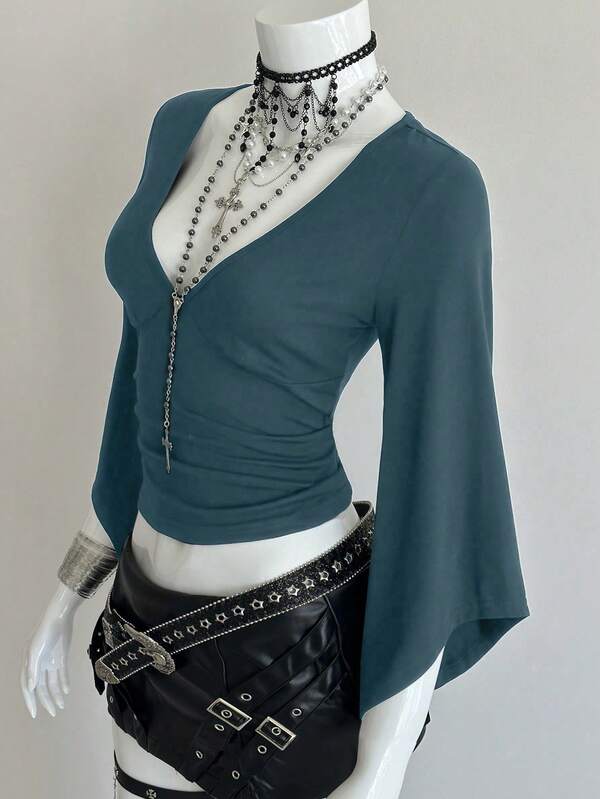 EgrlEra Camiseta corta ajustada de unicolor con cuello en V profundo y manga de longitud media sexy