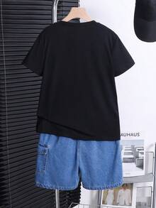 SHEIN 2件套儿童/青少年男童休闲百搭舒适圆领宽松短袖针织T恤和牛仔短裤套装，适合返校穿着 - 彩色 - 查看 3