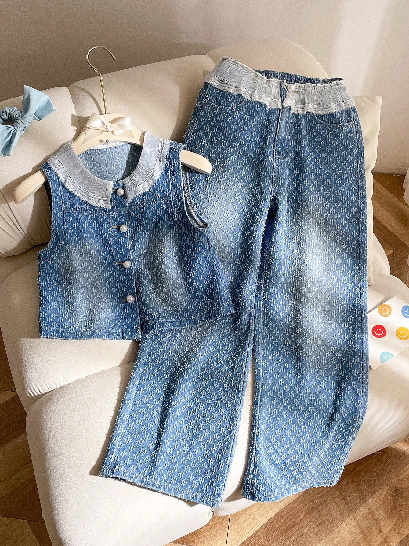 SHEIN طقم بناتي من الجينز، سترة علوية مزينة بالزهو...