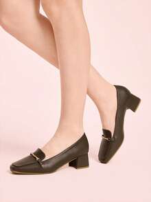 CUCCOO DOLLMOD 法国女鞋春秋季低帮方头中跟粗跟软皮金属扣乐福鞋 - 卡其色 - 查看 3