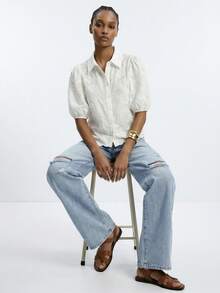 Maija 女士短款泡泡袖单排扣镂空休闲衬衫 - 白色 - 查看 4