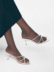 Mnmlis Sandales à talons élégantes avec accent de boule dorée pour soirée, mariage, talon aiguille, mule à bride croisée, sandales d'été et de printemps pour robe de Noël - Blanc - Voir 8