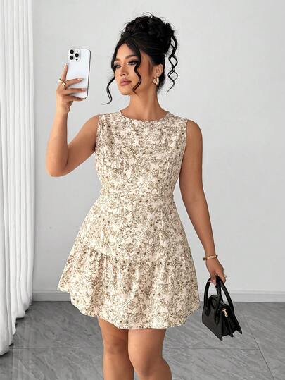 SHEIN PETITE CURVE Fashionable Casual French Retro Elegant Round Neck Ruffle Hem Floral Print Fitted Dress