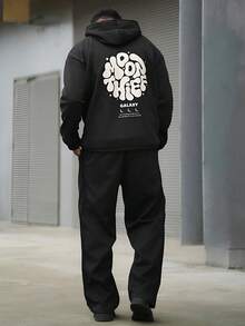 Heavens Edit 男士休闲时尚百搭日常通勤字母印花袋鼠口袋抽绳连帽衫，秋冬款 - 黑色 - 查看 2