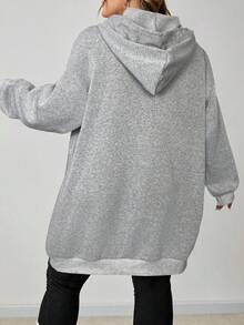 Enliva 大码女式长款连帽卫衣，带口袋细节，保暖内衬，长袖宽松版型，适合秋冬季节，苹果型圆身身材 - 灰色 - 查看 2
