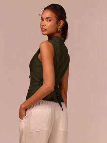 COSMINA 女士优雅深V领系带腰身贝壳纽扣装饰吊带背心，通勤、度假、约会、波西米亚风、办公穿着皆宜，春季必备 - 綠色 - 查看 2