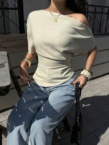 Siren Gaze 1件女士时尚纯色不对称肩部修身衬衫 - 杏色 - 查看 5