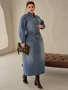 Dazy Plus 大码女士复古休闲翻领半开襟长款直筒牛仔连衣裙，春秋季 - 中等水洗藍 - 查看 4