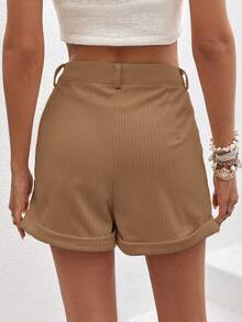 SHEIN Essnce 女士纯色褶裥口袋休闲百搭短裤 - 卡其色 - 查看 2
