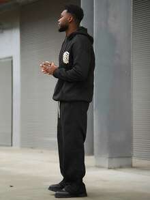 Heavens Edit 男士休闲时尚百搭日常通勤字母印花袋鼠口袋抽绳连帽衫，秋冬款 - 黑色 - 查看 4