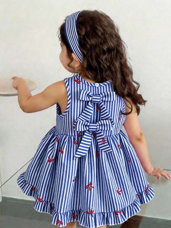 SHEIN Vintaside Kids 女婴夏季条纹连衣裙，柔和渐变色营造甜美氛围，经典条纹图案简约时尚，背部蝴蝶结装饰俏皮吸睛，宽松舒适，适合户外散步、居家休闲、亲子出游、派对等各种欢乐场合。
