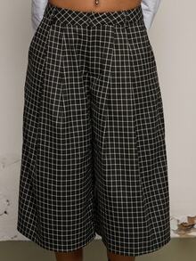 COUREZ Women Shorts - Black and White - View 6