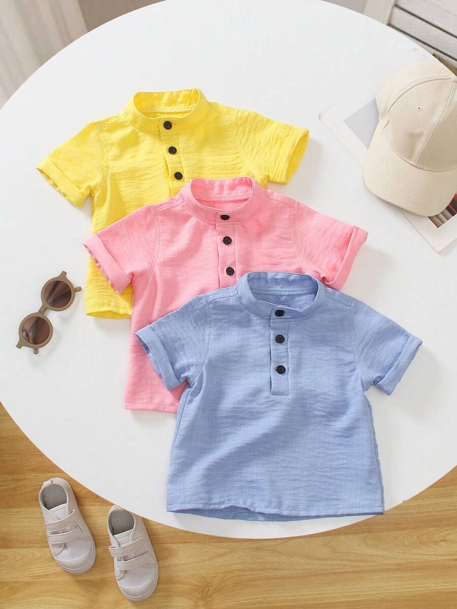 SHEIN Vintaside Kids 3件套幼儿男童服装，纯色简约纽扣半开领蓝色、白色、棕色编织休闲度假柔软舒适短袖上衣套装，适合日常、旅行、聚会、春夏季节穿着。 - 彩色 - 查看 1