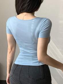 DAZY 女士V领扭结短袖修身短款T恤 - 藍色 - 查看 5