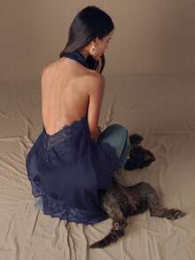 SHEIN BAE 优雅蕾丝拼接露背吊带背心，性感缎面无袖上衣，适合派对、鸡尾酒会、正式场合、圣诞节、商务休闲等场合。 - 藏蓝色 - 查看 6