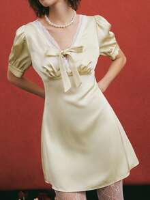 Poéselle Đầm ngắn nữ thời trang thanh lịch cổ chữ V phối ren. - Màu Mù tạt vàng - Xem 7