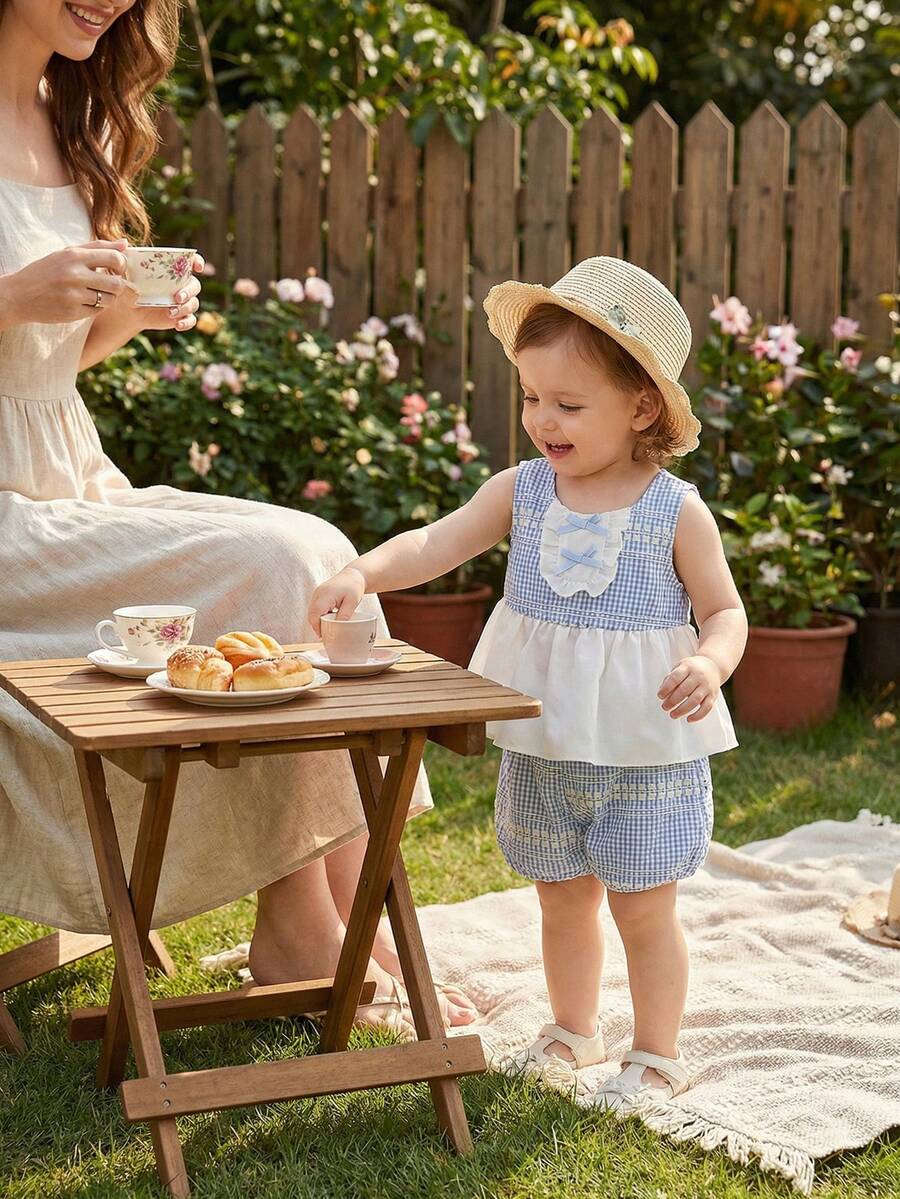 2pcs Baby/Baby GirlSweet Plaid Patchwork Sleeveless Top With Bow Accent And Ruffle Shorts Set Two Piece Set Baby Girl Baby Matching Set Summer Baby Skirt Set Blue And White Outfit For Baby Girl Little Girl Summer Sets - Blue and White - View 1