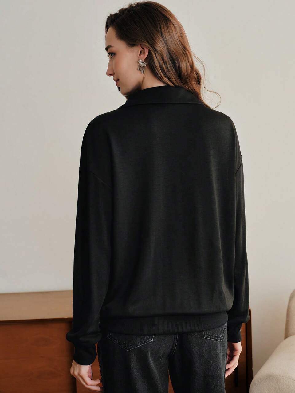 Anewsta Women's Elegant Versatile Autumn Sweatshirt With Beaded Embroidery, Black Long Sleeve Pullover