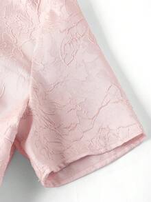 Ellevyn 女士圆领短袖提花纹理面料粉色收腰褶裥A字优雅日常/约会中长连衣裙，早春 - 粉色 - 查看 13