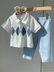 SHEIN 两件套男宝宝春夏学院风菱格纹短袖Polo衫及蓝色格子裤绅士套装，适合生日派对、锐舞派对、晚宴、演出、婚礼、迎婴派对、一周岁生日庆祝等场合。 - 彩色 - 查看 10