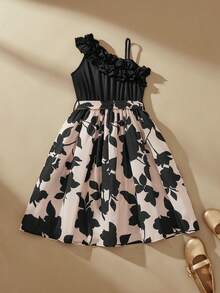 SHEIN 少女优雅黑白连衣裙，时尚百搭，适合度假、派对和日常穿着。女士优雅碎花连衣裙，荷叶边露肩连衣裙，印花连衣裙，蝴蝶结露肩连衣裙，女童连衣裙，优雅黑白连衣裙，少女精美连衣裙。 - 黑與白 - 查看 8