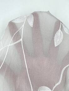 Elenzga 大码女式长袖衬衫，轻盈3D刺绣花卉蕾丝饰边，优雅休闲性感透视春夏百搭白色衬衫 - 杏色 - 查看 7