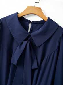 GlowEve CURVE 大码女式蓝色系带优雅长裙，精致优雅的贵族风格休闲羊毛混纺通勤连衣裙，适合毕业典礼、节日、情人节、音乐节、母亲节、万圣节、感恩节、复活节、国庆节、舞会、约会、派对、婚礼、郊游等场合。 - 藏蓝色 - 查看 3