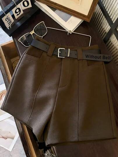Franclia Vintage High-Waisted Caramel Brown Shorts, Pleated Waist Single-Breasted Loose Casual Shorts, Versatile Commuter & Daily Wear Slimming Chic Pants, Crisp Fabric Conceals Flaws, Relaxed Fit Shorts With Sophisticated Single-Button Design