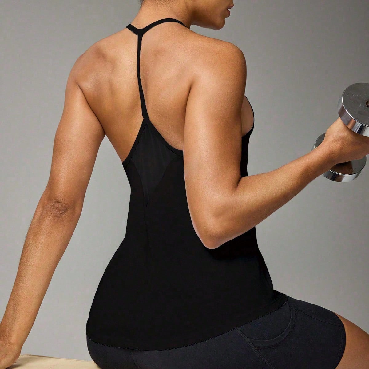 Top de tirantes de cuello Halter de unicolor para uso diario de fitness de mujer