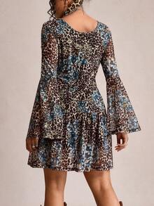 SHEIN LUNE 大码女式休闲佩斯利花纹拼接喇叭袖连衣裙，适合度假、沙滩、休闲穿着，波西米亚风，西式女装 - 彩色 - 查看 8