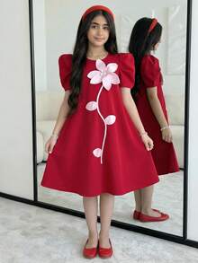 SHEIN 少女寬鬆優雅圓領羊腿袖 3D 花卉裝飾洋裝 - 紅色 - 查看 2