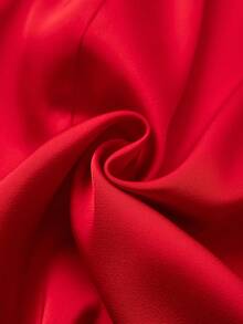 Franclia 2026新款女装：优雅通勤日常浪漫休闲办公百搭褶皱圆领3D立体花卉装饰泡泡袖短袖上衣。缎面面料，红色衬衫。优雅、时尚、休闲、通勤、商务、办公、日常休闲、百搭、都市优雅、情人节、派对、春夏穿着。红色衬衫，优雅女式红色上衣。红色缎面上衣，女士红色衬衫，女士缎面衬衫，玫瑰细节衬衫。 - 紅色 - 查看 7