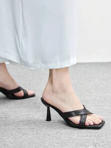 CUCCOO BIZCHIC 黑色交叉绑带方头坡跟凉拖鞋，简约优雅百搭通勤鞋 - 黑色 - 查看 3