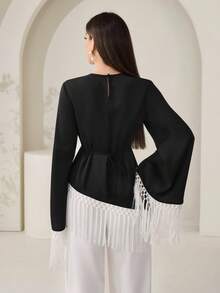 Veilorie Áo kiểu dáng mới, vạt áo bất đối xứng, phối màu, thắt eo tua rua, tay xòe, kiểu dáng thanh lịch. - màu đen - Xem 7