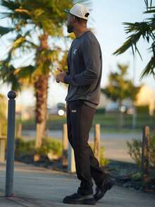 Heavens Edit 男士休闲百搭灰色字母印花圆领卫衣，适合送给丈夫、男友或朋友。 - 深灰色 - 查看 4